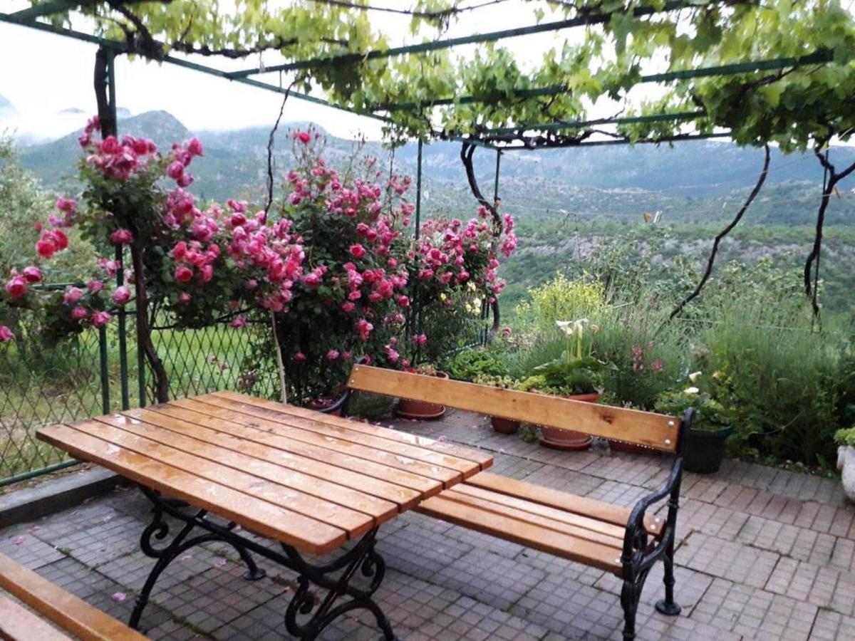 Holiday Home Carevic Gornja Brela Εξωτερικό φωτογραφία